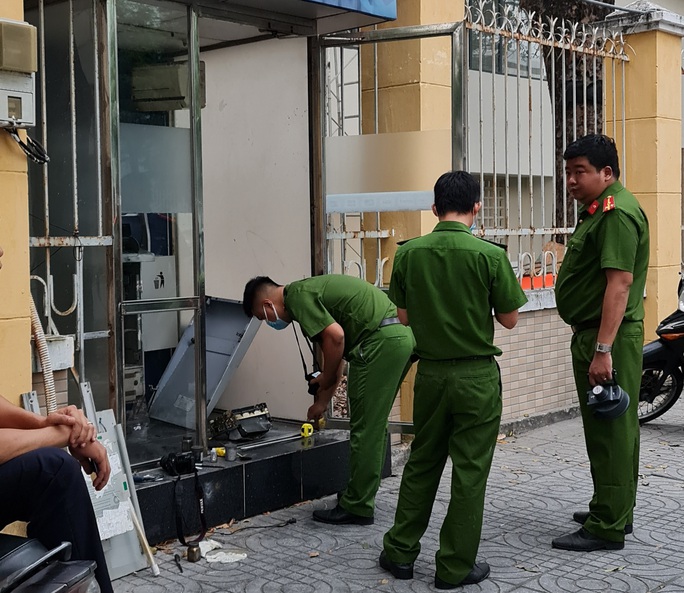 Đập trụ ATM, trộm két tiền giữa trung tâm Đà Nẵng