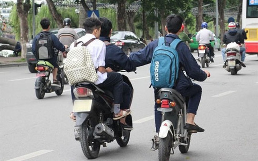 Mức phạt đối với người dưới 16 tuổi vi phạm luật giao thông đường bộ