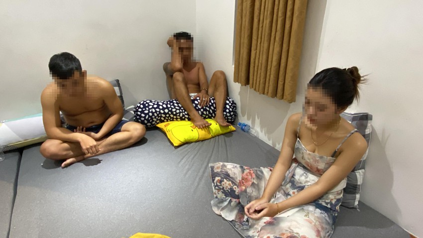 11 nam nữ tụ tập sử dụng ma túy tại 1 chung cư ở Long Xuyên